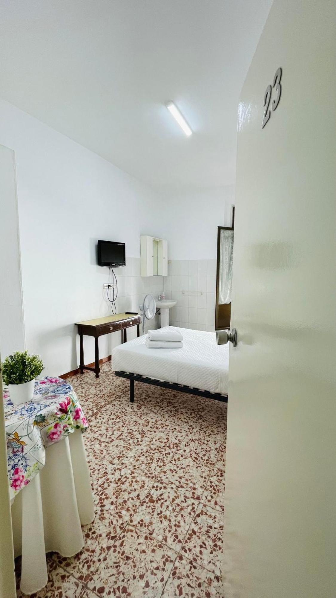 Hostal Ruano Madrid Exterior foto